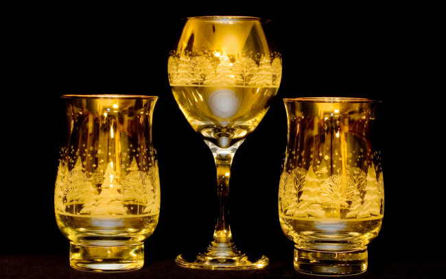 Обои картинки фото разное, посуда, столовые, приборы, кухонная, утварь, рюмки