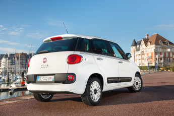 Картинка автомобили fiat светлый 2015г 330 petit bateau 500l