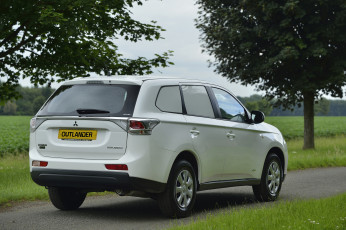 обоя автомобили, mitsubishi, outlander, commercial, 2013г, светлый