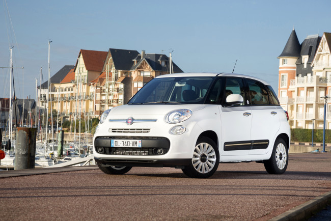 Обои картинки фото автомобили, fiat, 2015г, 500l, 330, petit, bateau, светлый