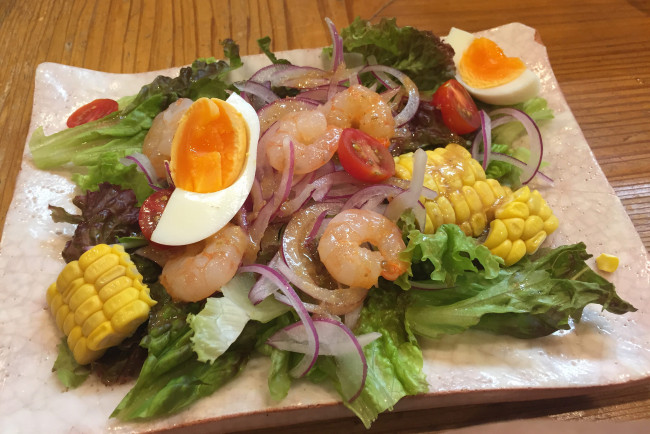 Обои картинки фото еда, рыба,  морепродукты,  суши,  роллы, снедь