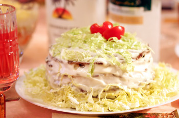 Картинка печёночный торт еда салаты закуски салат помидоры