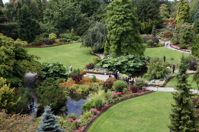 Обои картинки фото природа, парк, водоем, клумбы, цветы