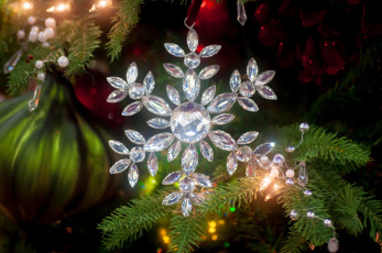 Картинка праздничные снежинки звёздочки снежинка