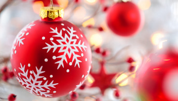 Картинка праздничные шары красные макро шарики