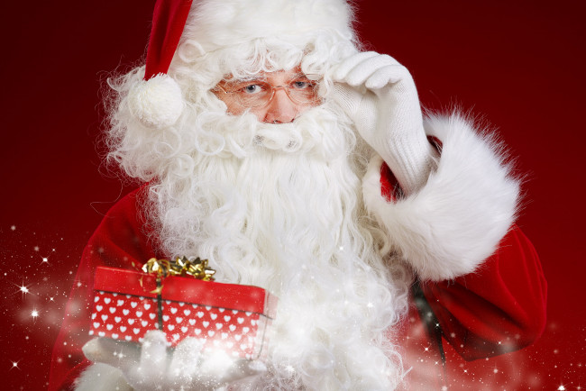 Обои картинки фото праздничные, дед мороз,  санта клаус, подарок, санта