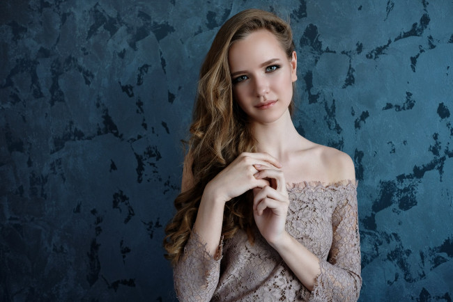 Обои картинки фото девушка, девушки, -unsort , брюнетки, темноволосые, модель