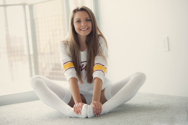 Обои картинки фото девушка, девушки, -unsort , брюнетки, темноволосые, модель