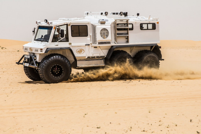 Обои картинки фото петрович 354-71, техника, другое, песок, пустыня, машина, петрович, 354-71, вездеход