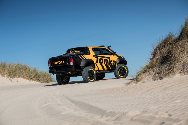 Обои картинки фото toyota hilux tonka concept 2017, автомобили, toyota, 2017, concept, tonka, hilux
