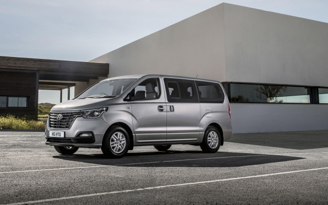 Обои картинки фото 2018 hyundai i800, автомобили, hyundai, хендай, корейские, новый, экстерьер, микроавтобус, серый