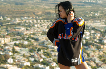 Картинка venice+lei девушки красотка брюнетка модель девушка venice lei стройная playboy хорватия поза макияж