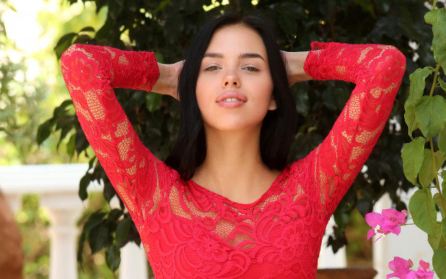 Обои картинки фото venice lei, девушки, брюнетка, модель, стройная, playboy, хорватия, поза, макияж, красотка, venice, lei, девушка