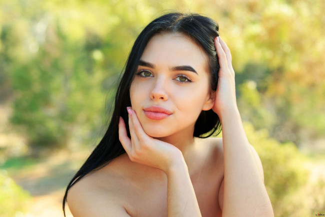 Обои картинки фото venice lei, девушки, брюнетка, модель, девушка, venice, lei, стройная, playboy, хорватия, поза, макияж, красотка