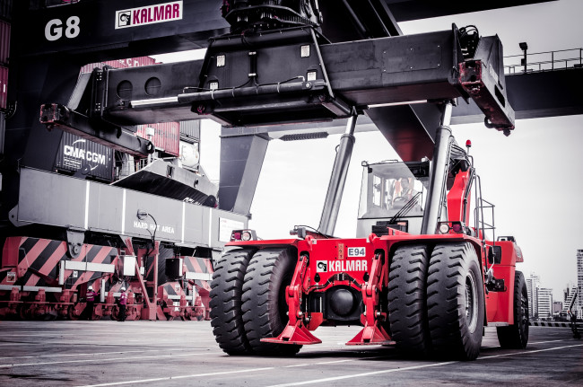 Обои картинки фото техника, телескопические автопогрузчики, kalmar