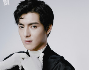 Картинка 03 2020 мужчины wang+hao+xuan ван хао сюань