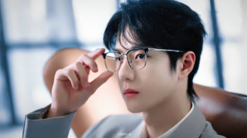 Картинка мужчины wang+yi+bo актер лицо очки