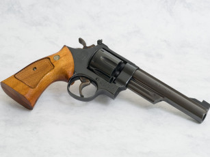 Картинка оружие револьверы