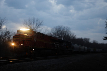 Картинка техника поезда локомотив рельсы состав