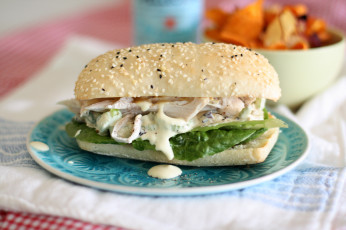 Картинка еда бутерброды +гамбургеры +канапе сэндвич сушеная клюква салат грецкий орех куриное филе