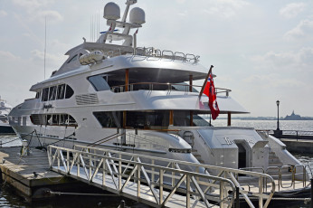 Картинка imagine корабли Яхты сходни яхта причал