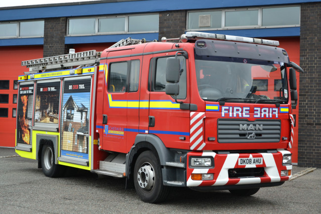 Обои картинки фото автомобили, пожарные машины, спецтехника, автомобиль, пожарный