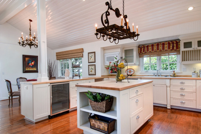 Обои картинки фото интерьер, кухня, лампы, мебель