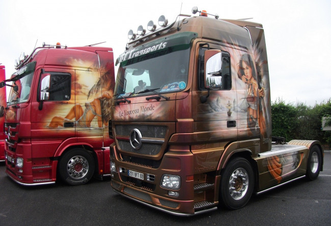 Обои картинки фото mercedes, автомобили, mercedes trucks, mercedes-benz, двигатели, автобусы, грузовики, легковые, подразделение, daimler, ag, германия