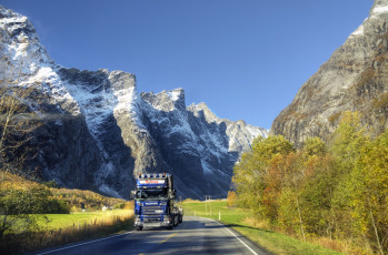 Картинка автомобили scania пейзаж горы дорога