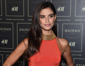 обоя девушки, sara sampaio, шнуровка, платье, взгляд, модель, сара, сампайо