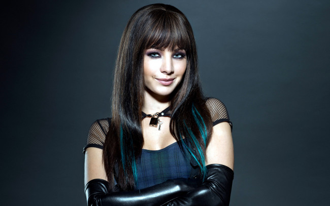 Обои картинки фото девушки, ksenia solo, родинки, усмешка