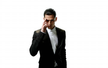 Картинка мужчины sean+opry модель пиджак пыльца рубашка стиль брюнет