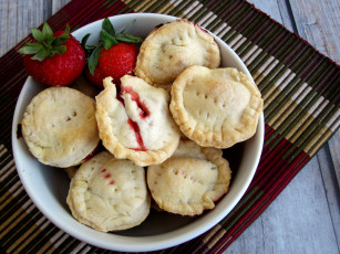 Картинка еда хлеб +выпечка выпечка пирожки клубника