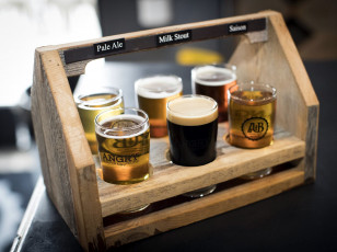 Картинка еда напитки +пиво пиво бокалы пена ассорти