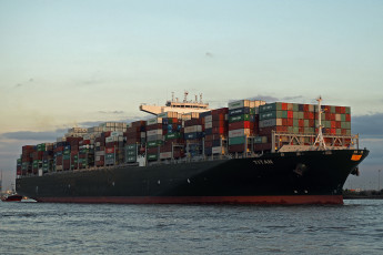 Картинка корабли грузовые+суда контейнеровоз