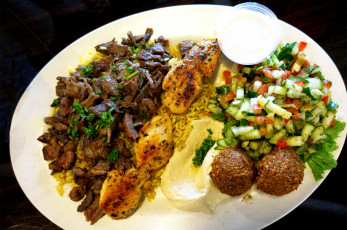 Картинка еда мясные+блюда гуляш салат