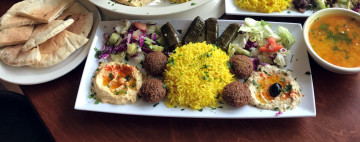 Картинка еда разное рис лепешки голубцы салат