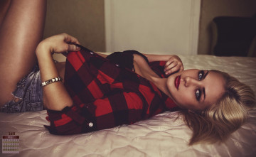 Картинка календари девушки взгляд 2018