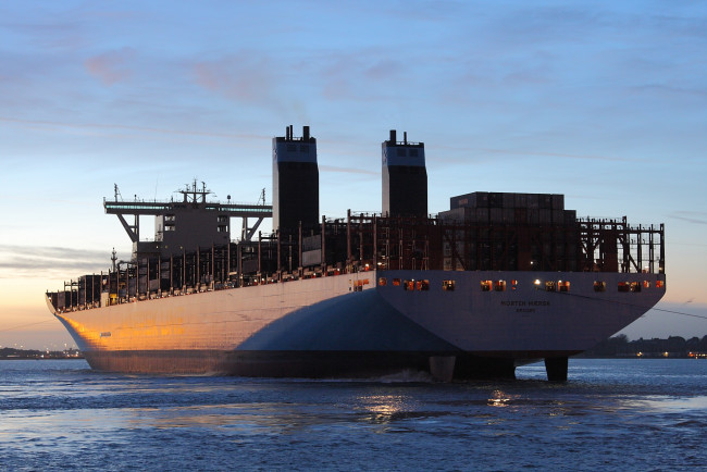 Обои картинки фото корабли, грузовые суда, контейнеровоз