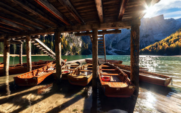 Картинка корабли лодки +шлюпки озеро