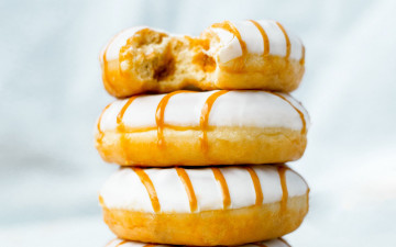 Картинка еда хлеб +выпечка пончики