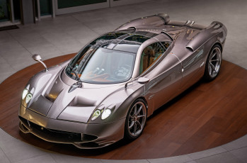 Картинка автомобили pagani