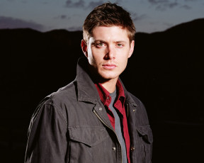 Картинка мужчины jensen ackles