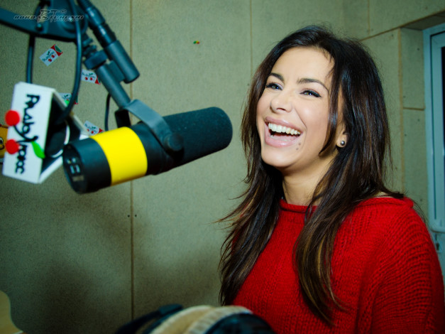 Обои картинки фото ани, лорак, музыка, певица, поэтесса, композитор, модель, актриса, телеведущая, украина