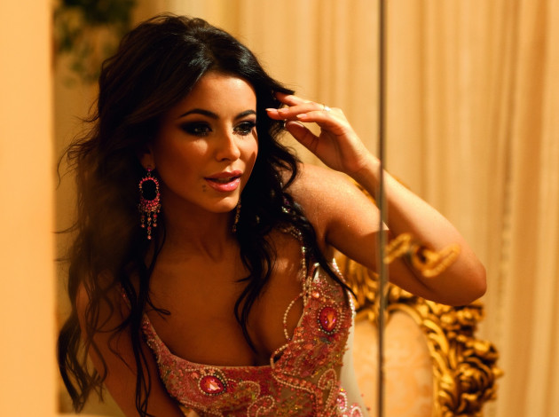 Обои картинки фото ани, лорак, музыка, певица, поэтесса, композитор, модель, актриса, телеведущая, украина