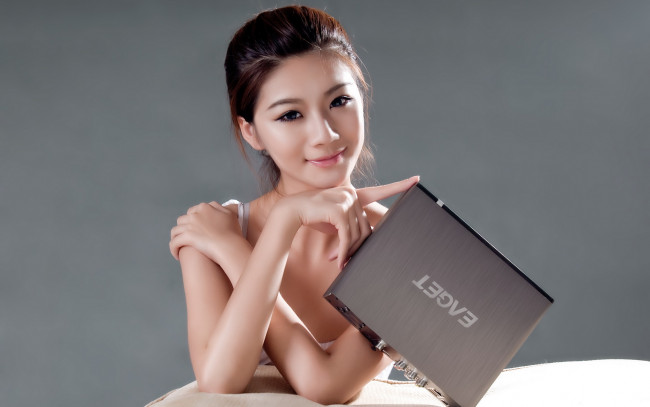 Обои картинки фото бренды, eaget, hd, player, девушка, азиатка