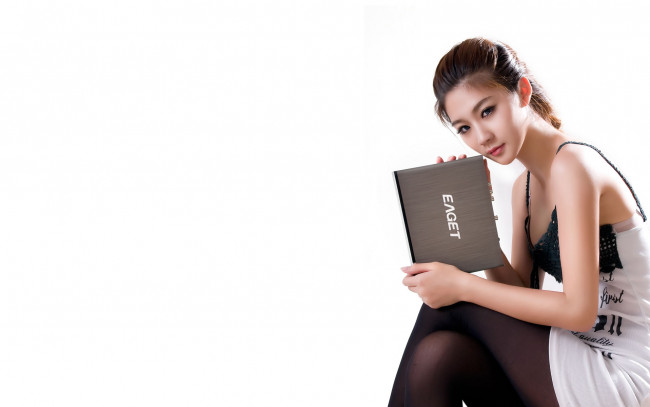 Обои картинки фото бренды, eaget, hd, player, девушка, азиатка