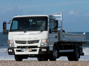 Картинка автомобили mitsubishi 2011 fg7 9c18 canter fuso