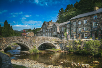Картинка beddgelert +snowdonia +wales +united+kingdom города -+мосты здания река гласлин англия уэльс сноудония united kingdom river glaslyn мост wales snowdonia