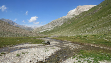 Картинка природа горы облака река